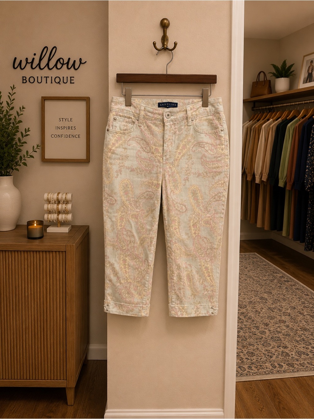Bandolino Mandie Capri Pants Size 6P Mint Paisley Stretch Cropped